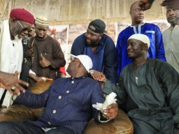 CEREMONIE DE LA PREMIERE LIVRAISON DE L'ESPLANADE DE MEDINA BAYE PAR LE PRESIDENT BAYE CISS AU KHALIFE CHEIKH MAHI